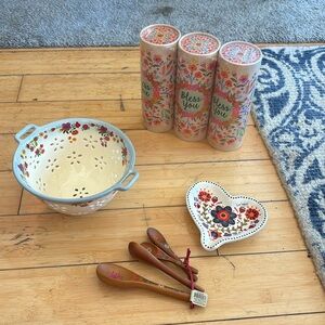Strainer, spoon rest, measuring spoon, Bless You tissue bundle. $65